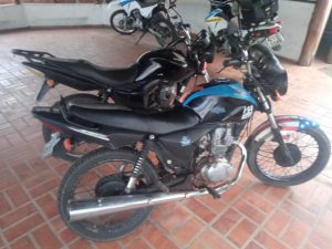 Polícia Militar apreende motocicletas irregulares em Alcinópolis